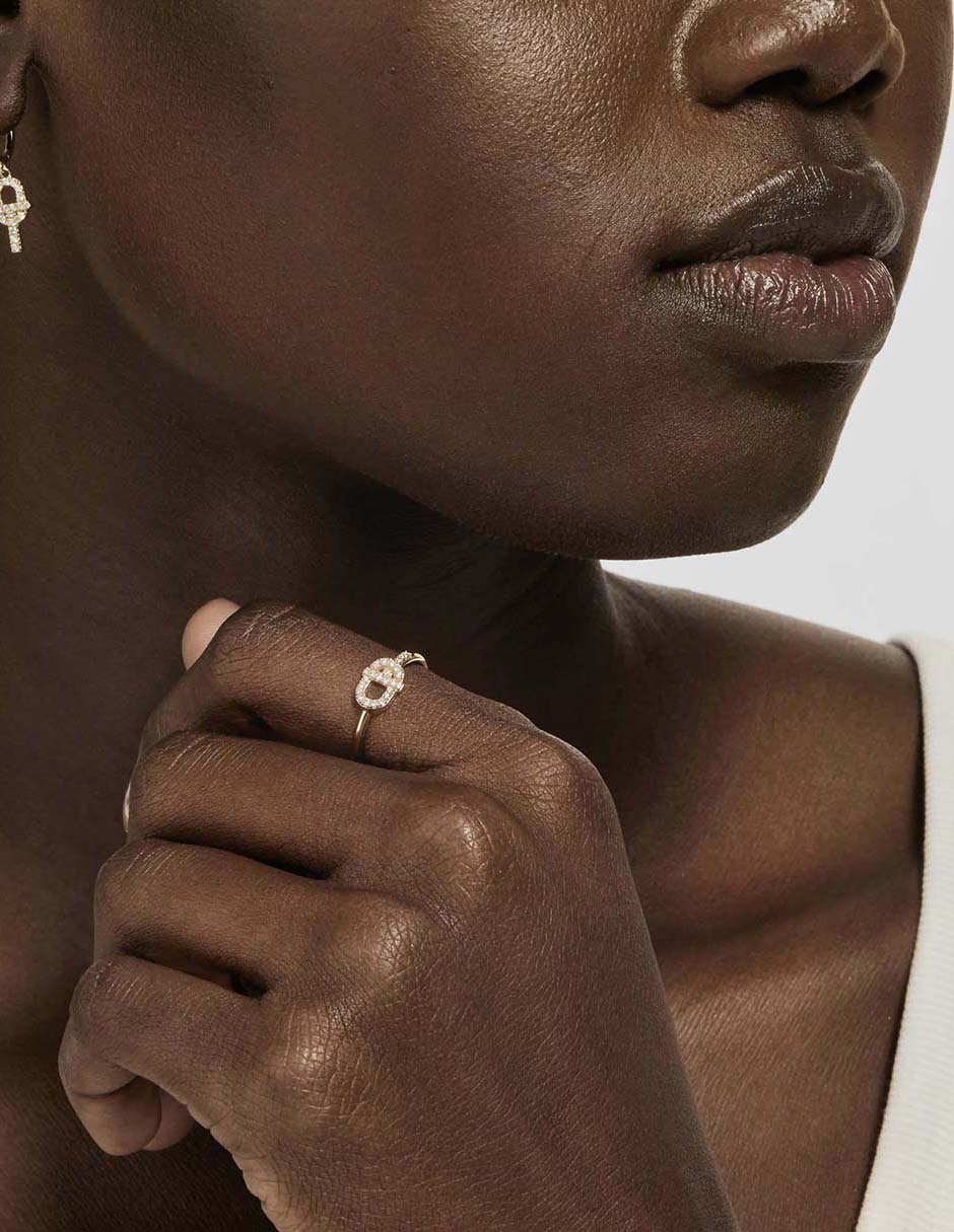 Anillo redondo Tous Manifesto de oro diamante pavé