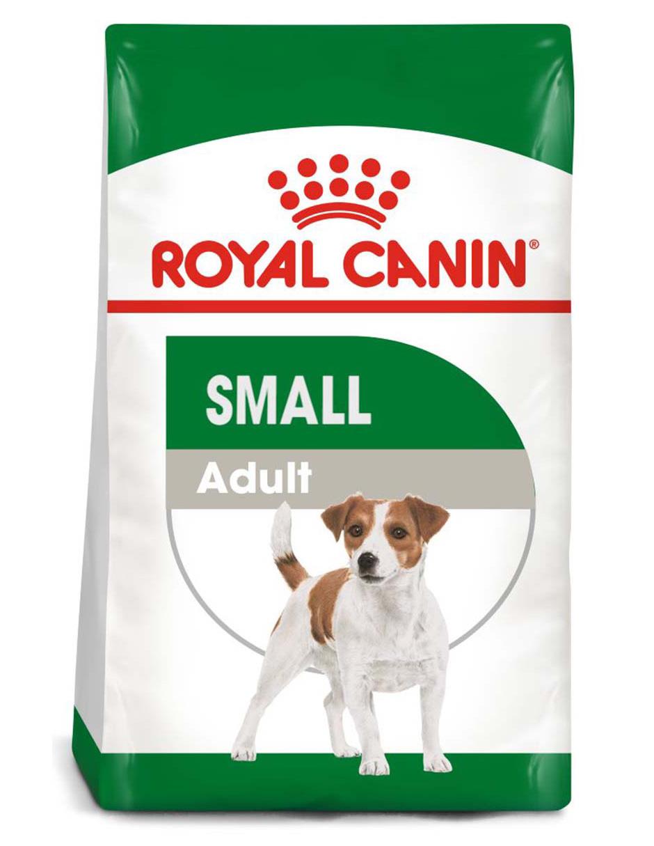 Croqueta Royal Canin de pollo para perro etapa adulto raza pequeña contenido 13.6 kg